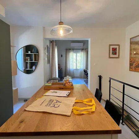 Holiday home Holiday Home Nature And Swimming Pool In Provence ! Merindol